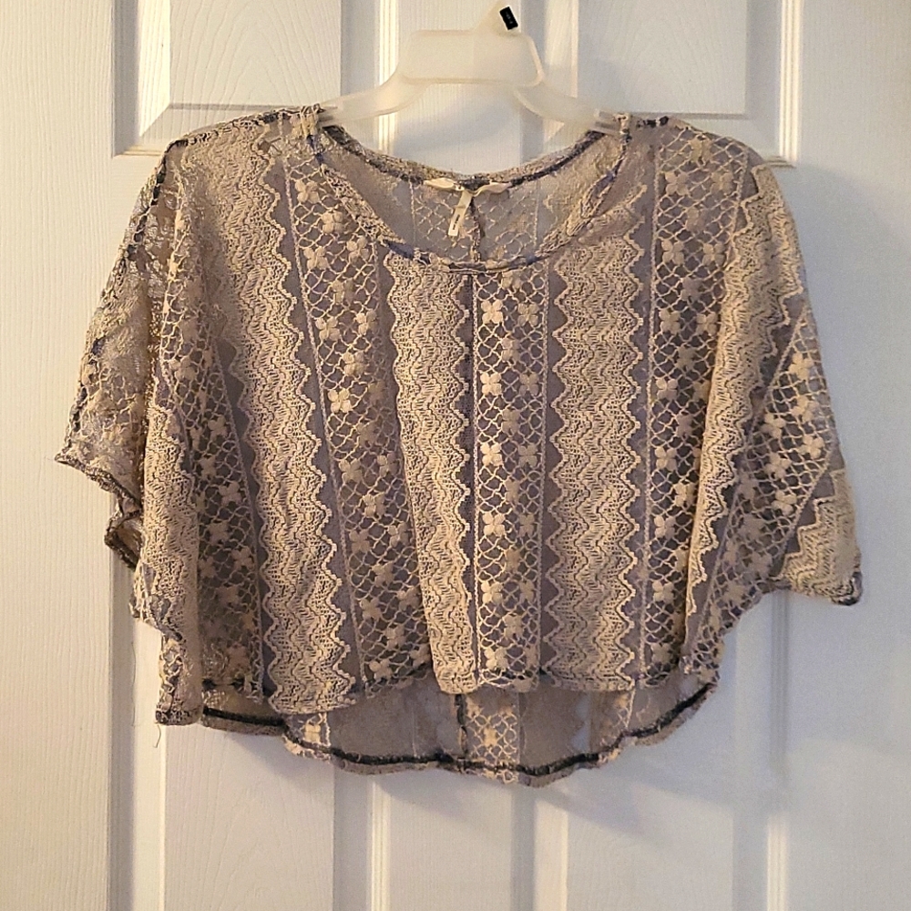 Black Poppy Crop Top sz M